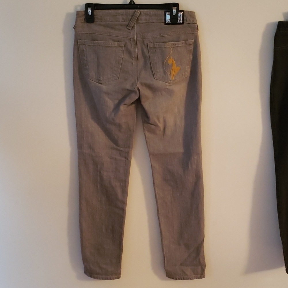 Jeans - Picture 7 of 7